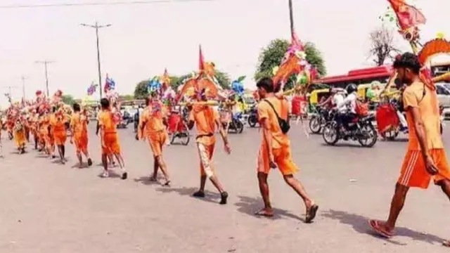 सावन में वाराणसी हाई अलर्ट पर: कांवड़ियों के वेश में संदिग्धों पर पैनी नजर, CCTV और मेटल डिटेक्टर से होगी निगरानी