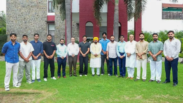 शेर-ए-पंजाब T20 लीग में मचेगा धमाल, फाजिल्का से शुभमन गिल तो अमृतसर से खेलेंगे अभिषेक शर्मा