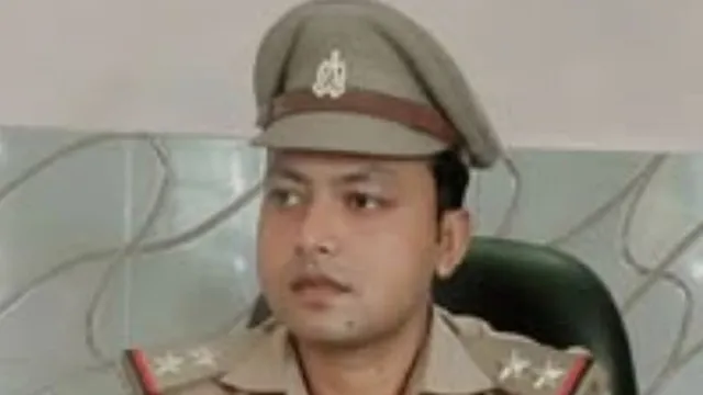 मेरठ में दारोगा की करतूत: CCSU की छात्रा को प्रेमजाल में फंसाकर किया दुष्कर्म, केस दर्ज होते ही हुआ फरार