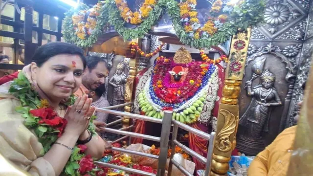 IAS द‍िव्‍या म‍ित्‍तल ने इस्‍तीफे के ल‍िए जो द‍िन चुना वह अपने आप में काफी खास, जानकर चौंक जाएंगे आप भी