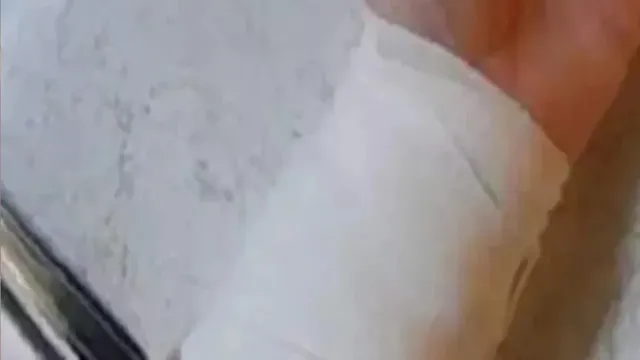 आजमगढ़ में नवजात बच्‍चे का काटना पड़ गया हाथ, गलत इलाज को लेकर तीन डाक्‍टरों पर मुकदमा दर्ज