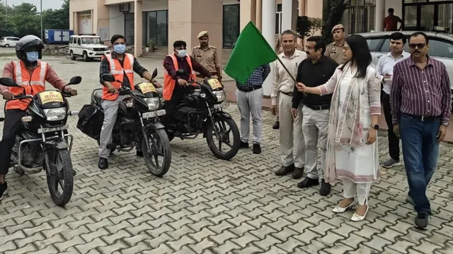 हापुड़ में कांवड़ मार्ग पर तैनात हुईं 7 बाइक एंबुलेंस, तुरंत मिलेगा प्राथमिक उपचार