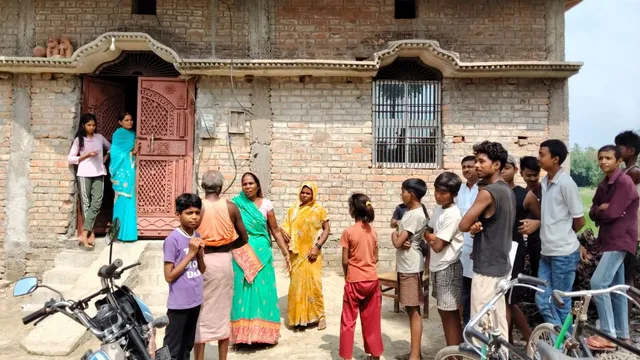 शिवहर में माथे पर तिलक, गले में रुद्राक्ष… हर-हर महादेव बोलकर पांच लाख के गहने ले उड़े तीन ठग