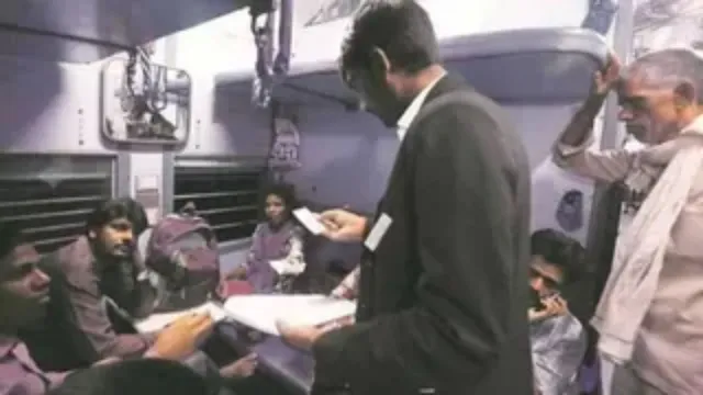 बेटिकट यात्री लुटा रहे पैसे: सोनपुर रेल मंडल में चार माह में 2.88 लाख पकड़े गए, रेलवे ने वसूले 21.64 करोड़