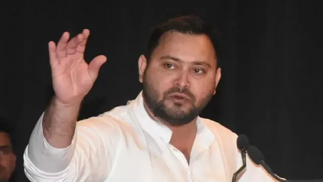 बिहार में छात्रों के साथ खड़े तेजस्वी, झारखंड में JPSC-JSSC आंदोलन पर खामोशी क्यों? उठने लगे सियासी सवाल