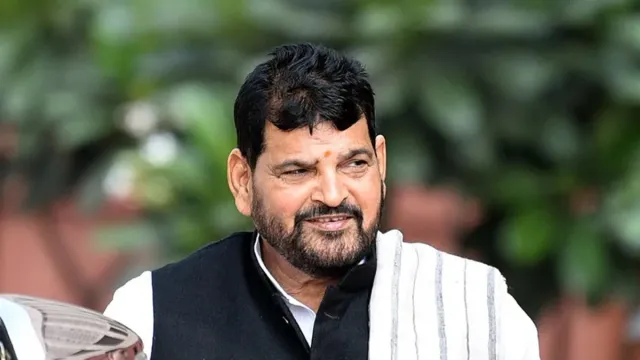 बृजभूषण के बरी होने के खिलाफ महिला पहलवान अदालत पहुंचीं, फैसले पर उठाए सवाल