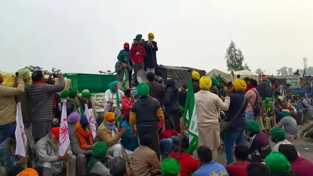 किसान मोर्चा का दूसरा दिन: मोहाली फेज 11 में ट्रैक्टरों से भरा इलाका, लगातार बढ़ रही किसानों की संख्या
