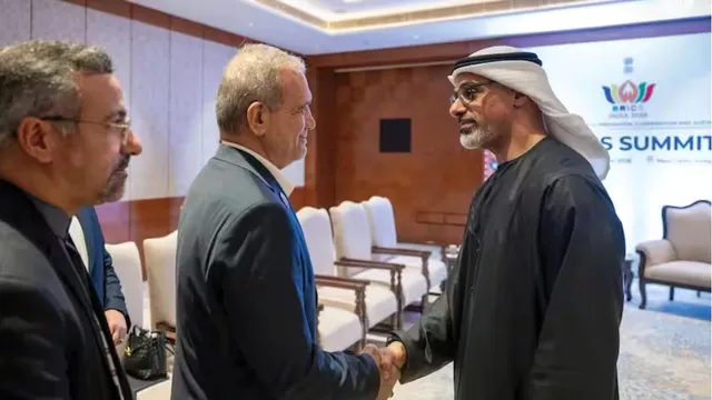 BRICS सम्मेलन में ईरान और UAE आए करीब, मसूद पेजेश्कियान बोले- अतीत भूलकर आगे बढ़ने पर बनी सहमति