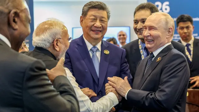 पीएम मोदी और चिनफिंग ने की रूस-यूक्रेन युद्ध सुलझाने में मदद की पेशकश, पुतिन ने किया स्वागत