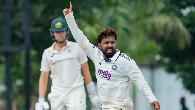 IND A vs AUS A: भारत ए ने ऑस्ट्रेलिया ए को दिया करारा जवाब, कुमार कुशाग्र और शम्स मुलानी ने मचाई धूम