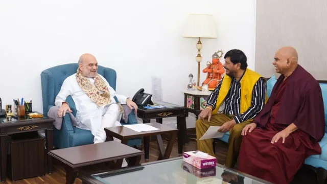 बौद्ध भिक्षुओं की मांग और महाबोधि विहार प्रबंधन पर चर्चा, गृह मंत्री अमित शाह से मिले केंद्रीय मंत्री रामदास आठवले