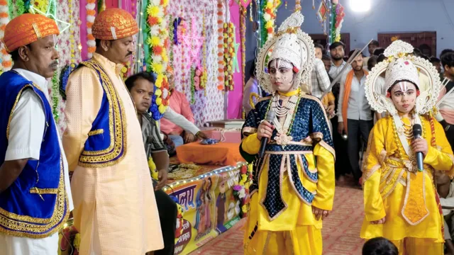 फतेहपुर की रामलीला में प्रभु ने प्रेम में खाए माता शबरी के जूठे बेर, शिला से सुंदरी नारी बनीं अहिल्या