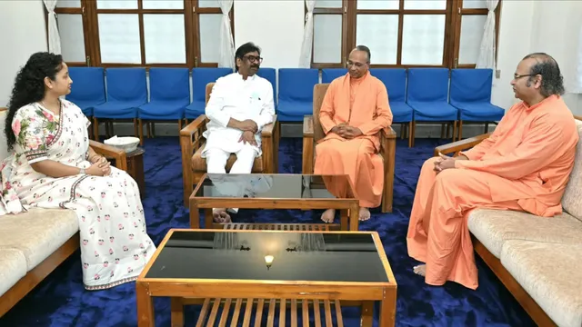 सीएम हेमंत सोरेन और कल्पना सोरेन ने योगदा आश्रम में लगाई हाजिरी, जानिए क्यों खास है रांची का यह ऐतिहासिक स्थल
