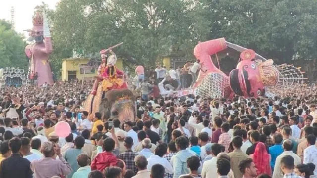 174 साल पुरानी रामलीला का इतिहास, कंधों से शुरू हुआ सफर; आज भी रथों पर जीवंत हैं चलायमान पात्र