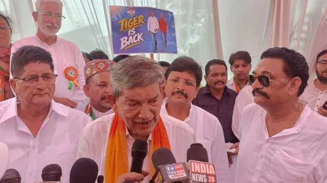 कांग्रेस प्रभारी शैलजा की आपत्ति के बावजूद जनसंवाद यात्रा पर निकले हरीश रावत, काशीपुर में बोले- जनता बदलाव चाहती है