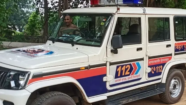 पटना में सड़क पर घायल तड़पता रहा, एंबुलेंस नहीं आई; पुलिस जीप ने पहुंचाया अस्पताल