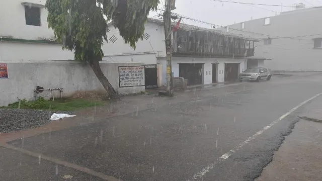 झारखंड में मानसून का अजब खेल, कहीं बारिश की कमी तो कहीं बेहिसाब बरसात; जानें जिलेवार हाल